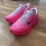 Nike Vomero Plus Ladies Trainers Image 2