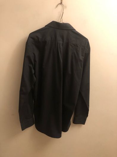 Black shirt (large 15.5")