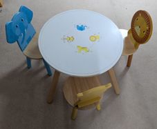 Tidlo Kids Table and matching chairs