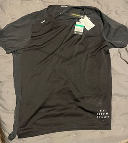 Nike running division T shirts size xl