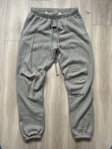 Essentials fear of god grey pants
