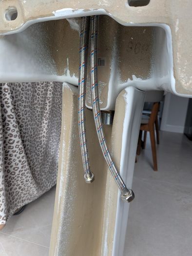 Bathroom Sink & Tap