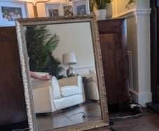Gold mirror