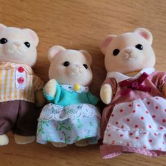 Sylvanian families figures - different sets