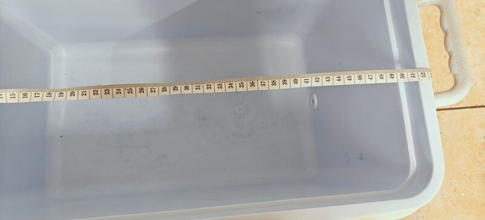 Rubbermaid Cooler box