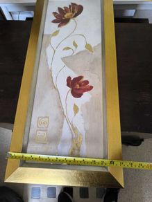 Floral wall art in gold frame