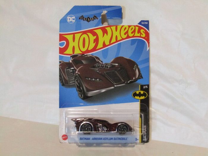 Hot Wheels Arkham Knight Batmobile Long Card Diecast Car Brand New Sealed