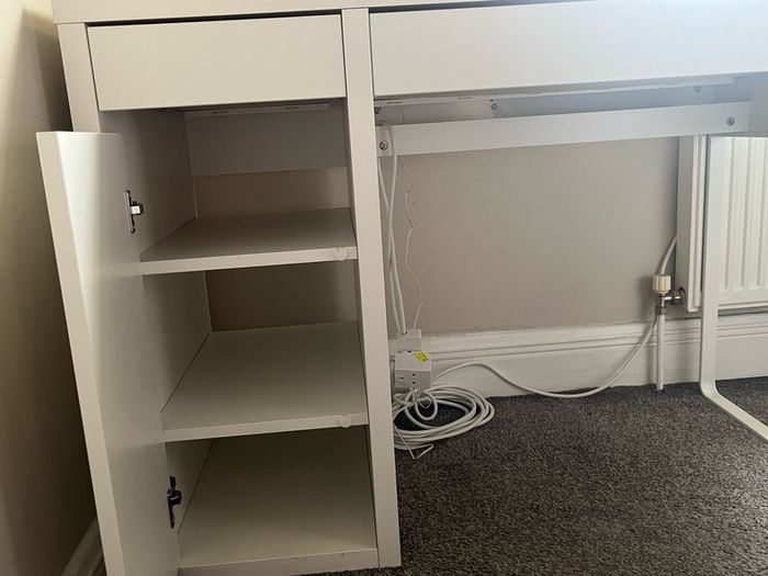White Ikea Desk
