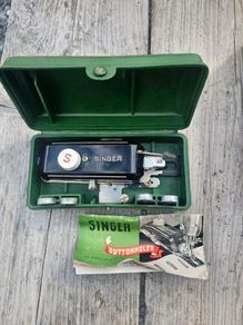 singer buttonholer
