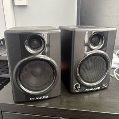 M Audio AV30 speakers