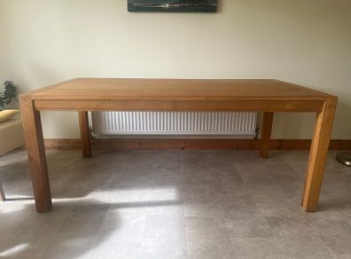 Dining room table - Solid Oak