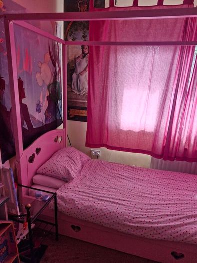 Children's bed
