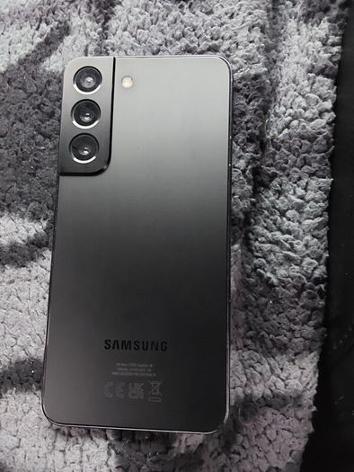 Samsung S22