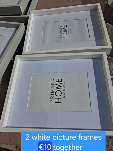pictures frames  mirror  vases flowers