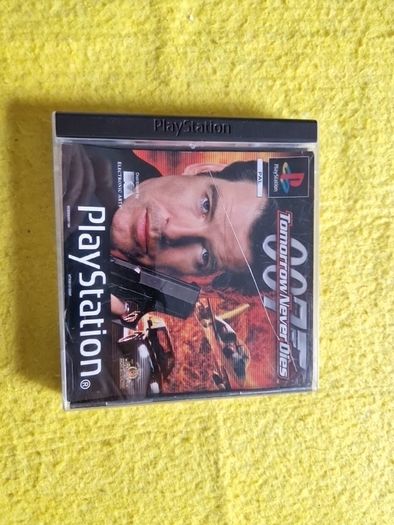007 Tomorrow never dies PlayStation1 Ps1 PlayStation2 ps2 games Original