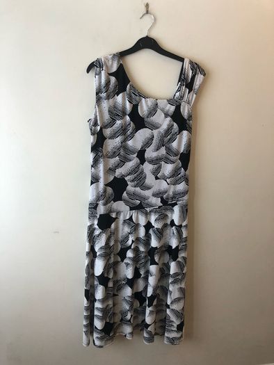 Dress (size 16)