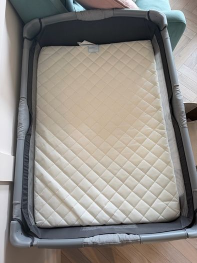 Graco contour travel cot and mattress