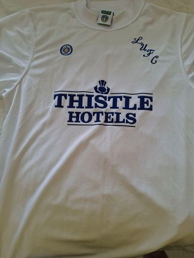 leeds United retro L