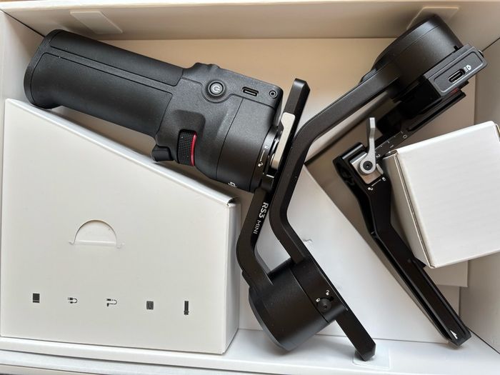 Gimbal Stabilizer for Camera - DJI RS 3 Mini, 3Axis