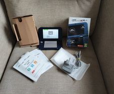 Super New Nintendo 3DS XL Console Boxed Metallic Blue