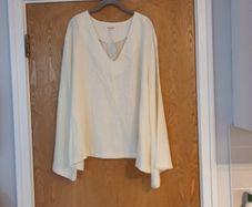 Shein Leisure   Lines SOft & Comfy Long  Bell Sleeved To.  S. Xl-16.  B.N.W.T