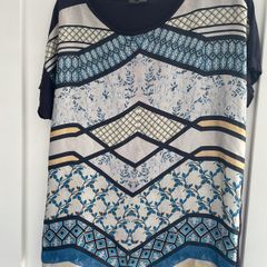 ZARA light weight silky front tshirt