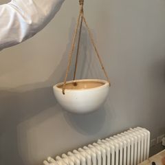 Ceramic hanging baskets