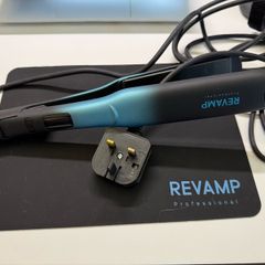 Hair straightener Revamp Professional - never used