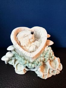 Country Artists Hedgies  Figurine Hedgehog Collectible Ornament
