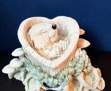 Country Artists Hedgies  Figurine Hedgehog Collectible Ornament