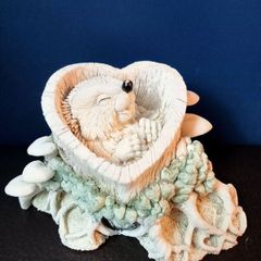 Country Artists Hedgies  Figurine Hedgehog Collectible Ornament