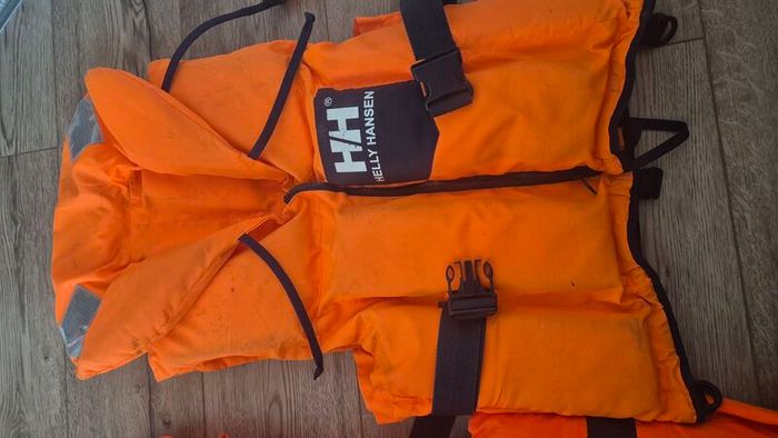 Life jackets helly hansen
