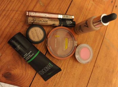 Makeup bundle