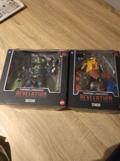 Masters Of The Universe Revelation Skelegod And Stinkor