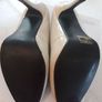BRAND NEW Cream/Nude shoes. Size 7. Image 4