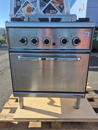 2 x Mareno 4 ring gas range with oven - commercial catering equipment