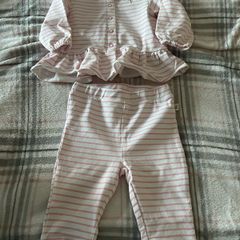 Girls two piece suit 9/12 mths