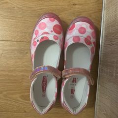 Girls shoes size EU35