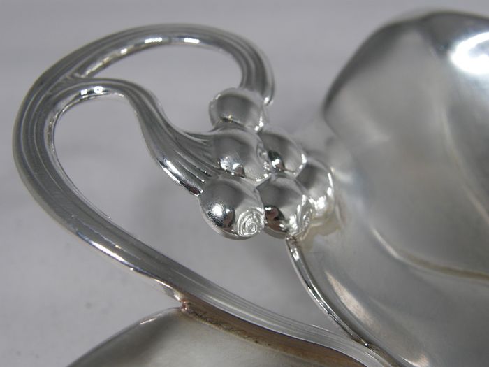 Vintage WMF Silver Plated Grape Vine Leaf Dish, Germany, 9.5 inches Footed Serving Bowl