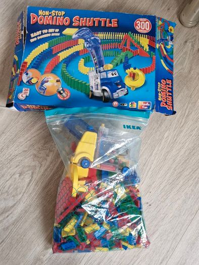 Domino Shuttle game