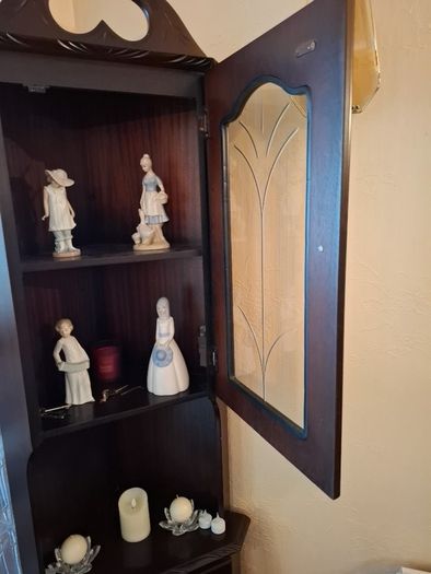 Mahogany Style Corner Unit