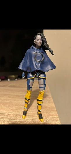 DC icons Darkside and grail figures