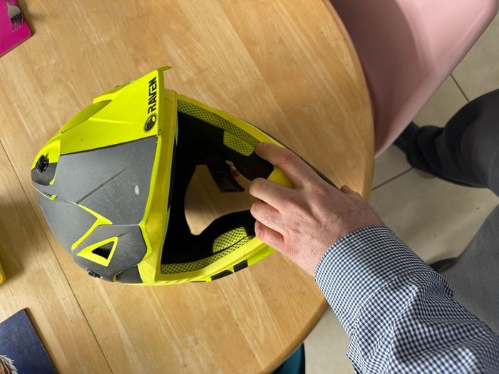 Spotless clean helmets. Ideal for motocross or quad bikes