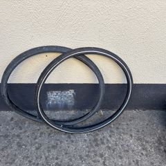 puncture resistant Bike tyres (pair)