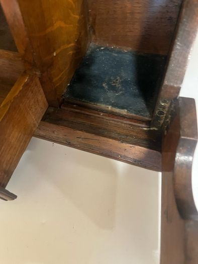 Edwardian oak/ brass  tantalus Original key . Spirits/ smokers caddy