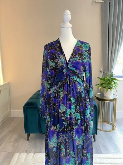 Brand-new Jenny Wren Ladies Floral Long-sleeve Dress