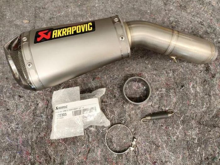 Akrapovic Titanium Z900