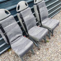 9 Minibus seats with seatbelts