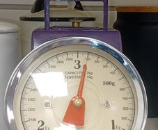 Kitchen Scales. Purple