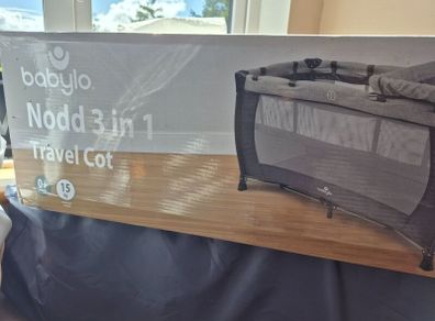 Travel cot